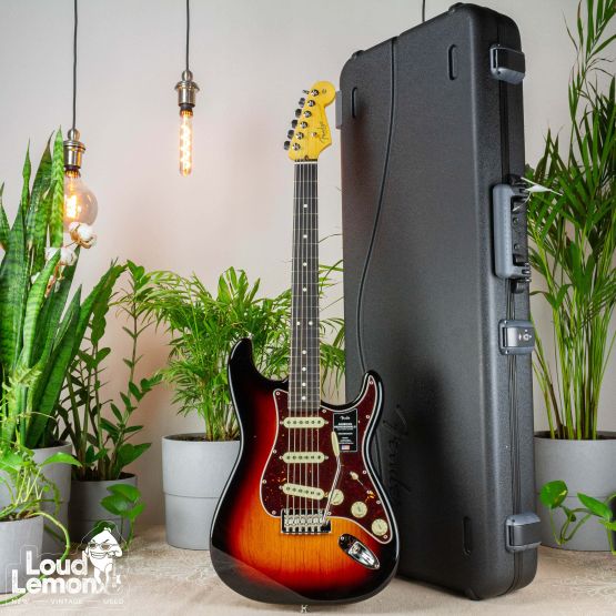 Fender American Professional ll Stratocaster Sunburst электрогитара