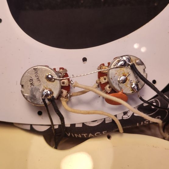 Fender PB70-70US Precision Bass Olympic White 2002-2004 Japan бас-гитара