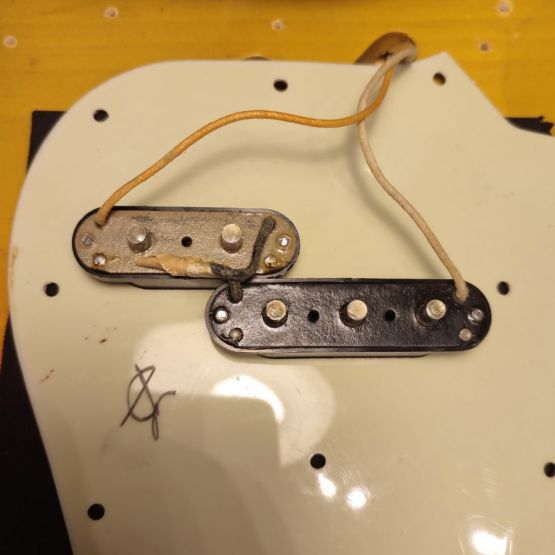 Fender Bass V Sunburst 1966 USA бас-гитара