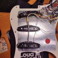 Fender American Deluxe Stratocaster Amber 2011 USA электрогитара