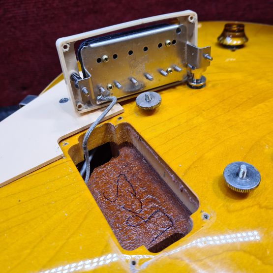 Gibson Les Paul Classic Honey Burst 1999 USA электрогитара