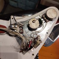 Fender ST'62-115 JV Stratocaster Sunburst 1982 Japan электрогитара