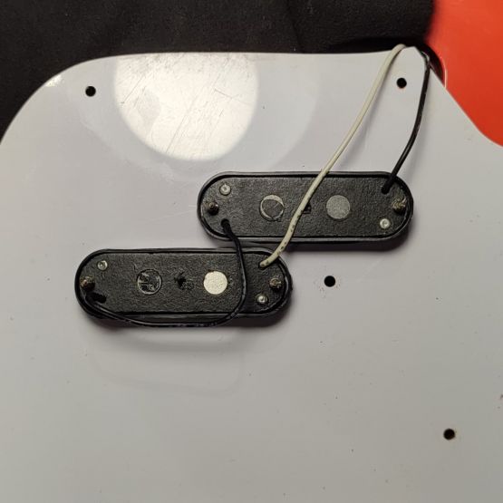 Fender MB98-70SD Mustang Bass Fiesta Red 1999 Japan бас-гитара
