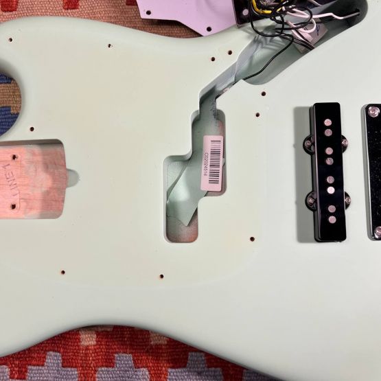 Fender American Performer Mustang Bass Satin Surf Green 2022 USA бас-гитара
