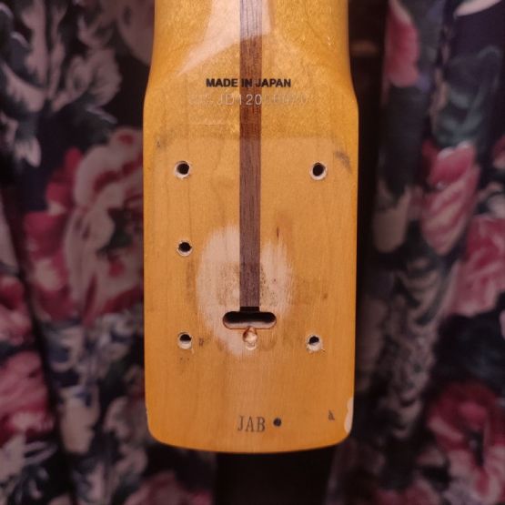 Fender JAB-EQ Jaguar Bass 3-Tone Sunburst 2012 Japan бас-гитара
