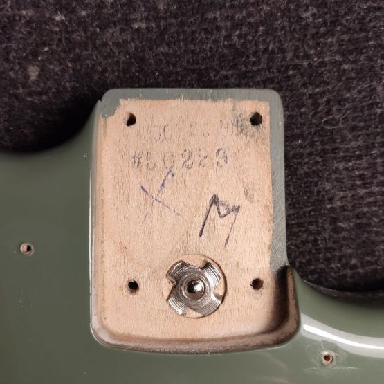 Fender American Professional Stratocaster Antique Olive 2016 USA электрогитара