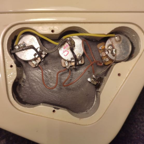 Gibson Thunderbird IV Bass Classic White 2006 USA бас-гитара