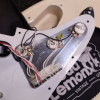 Fender Japan Exclusive '70s Stratocaster Vintage White 2016 Japan электрогитара
