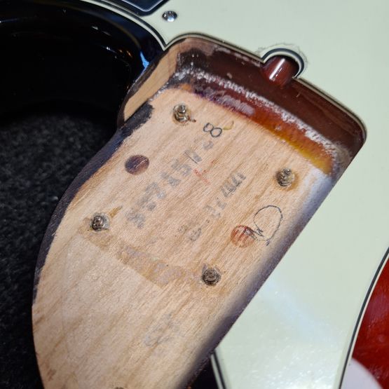 Fender American Ultra Precision Bass Ultraburst 2021 USA бас-гитара