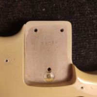 Fender ST72-80SC Stratocaster Yellow White 1992 Japan электрогитара