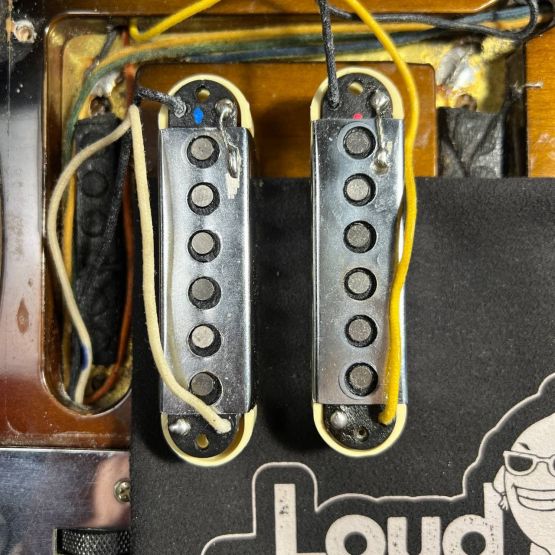 Fender AVRI '62 Jaguar w/ Mastery Bridge 3-Color Sunburst 2005 USA электрогитара