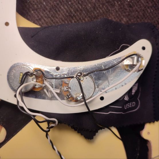 Fender Player Precision Bass Buttercream 2019 Mexico бас-гитара