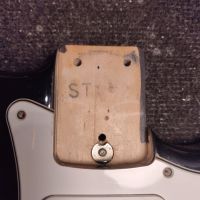 Fender ST72-58US/M Stratocaster Black 1999 Japan электрогитара