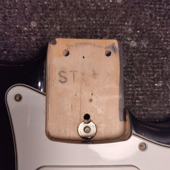 Fender ST72-58US/M Stratocaster Black 1999 Japan электрогитара