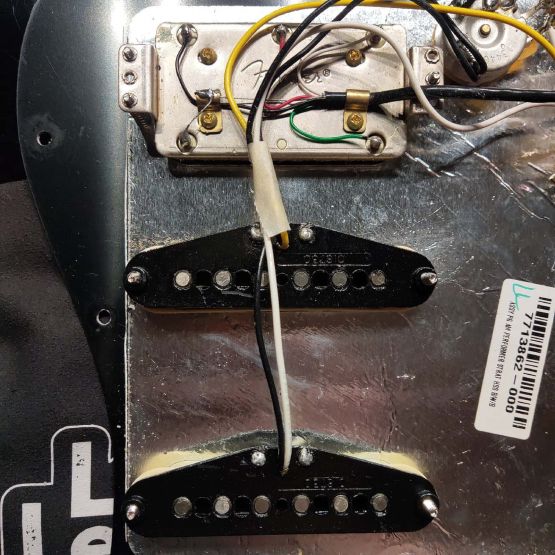 Fender American Performer Stratocaster HSS Black 2019 USA электрогитара