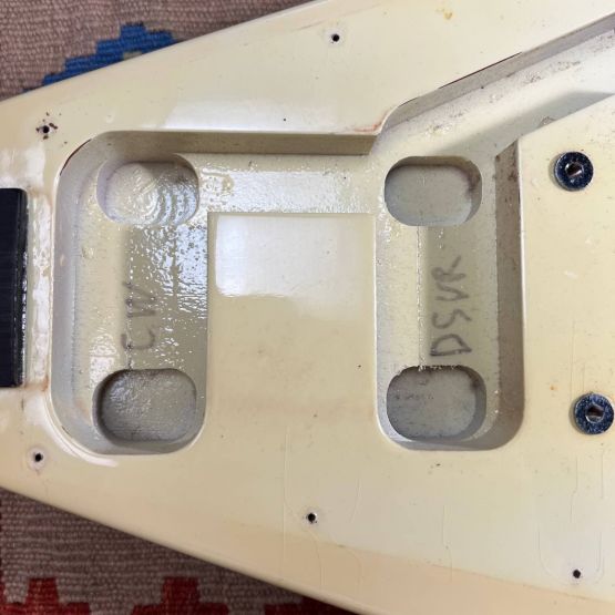 Gibson Flying V ’67 Reissue Classic White 2008 USA электрогитара