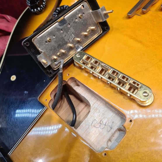 Gibson Howard Roberts Fusion III Sunburst 1997 USA электрогитара