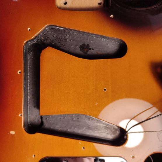 Fender MG69 Mustang Sunburst 2004 Japan электрогитара