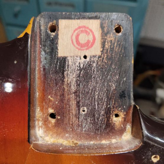 Fender ST'62-115 JV Stratocaster Sunburst 1982 Japan электрогитара