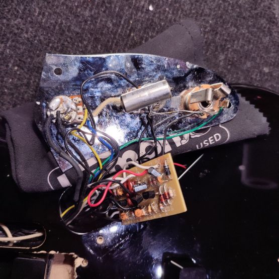 Fender JAB-EQ Jaguar Bass 3-Tone Sunburst 2012 Japan бас-гитара