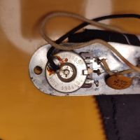 Fender AVRI '52 Telecaster Butterscotch Blonde 1988 USA электрогитара