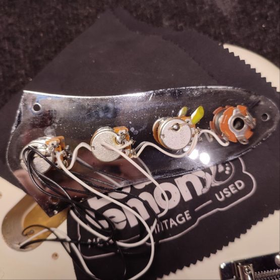 Fender Traditional '60s Jazz Bass Olympic White 2017 Japan бас-гитара