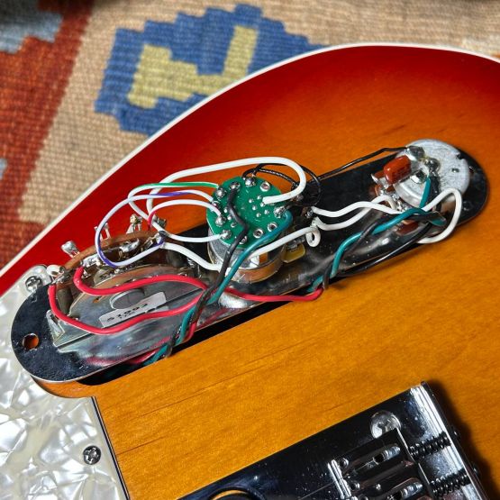 Fender American Deluxe Telecaster Aged Cherry Burst 2013 USA электрогитара