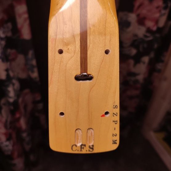 History SZP-2M Precision Bass Candy Apple Red 2003 Japan бас-гитара