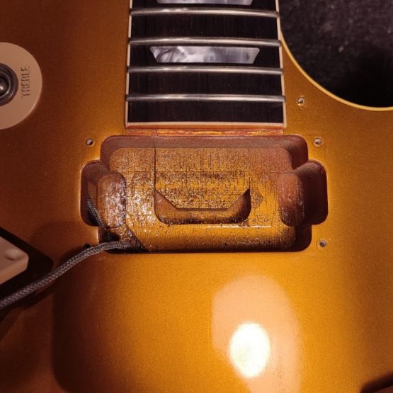 Gibson Custom Shop Historic Collection 1957 Les Paul Gold Top Reissue R7 Antique Gold 2002 USA элктрогитара