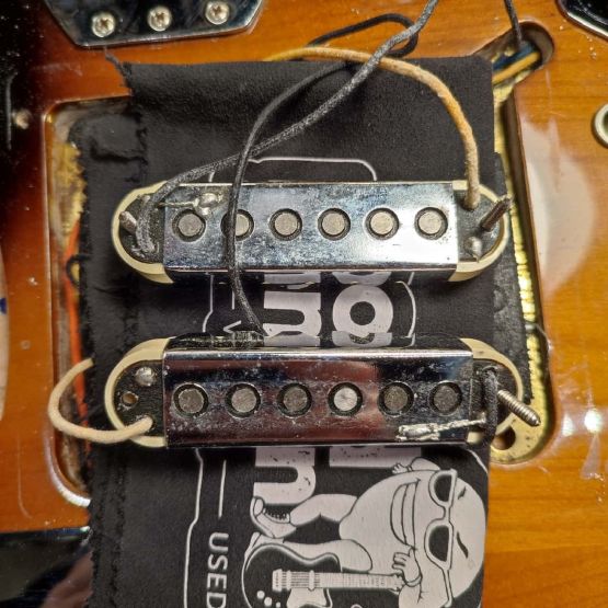 Fender AVRI '62 Jaguar Sunburst 2008 USA w/ Mastery Bridge электрогитара