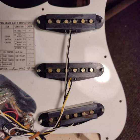 Fender Squier Series Stratocaster Arctic White 1994 Mexico электрогитара