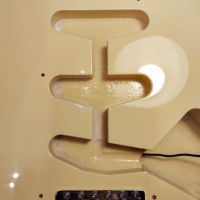 Fender AVRI '57 Stratocaster Vintage White 1997 USA электрогитара