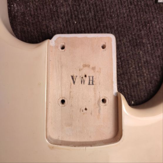 Fender PJ-555 Jazz Bass Special Vintage White 1994 Japan бас-гитара