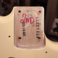 Fender American Performer Mustang Vintage White 2018 USA электрогитара