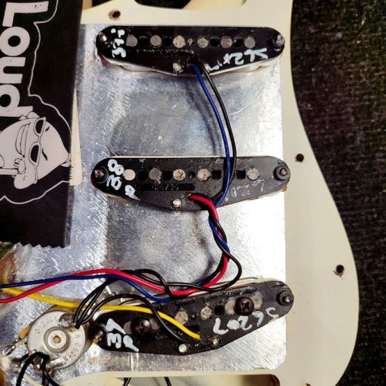 Fender American Standard Olympic White 2008 USA элекртогитара