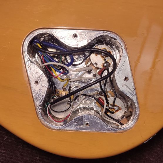 Fender American Special Toronado HH Butterscotch Blonde 2002 USA электрогитара