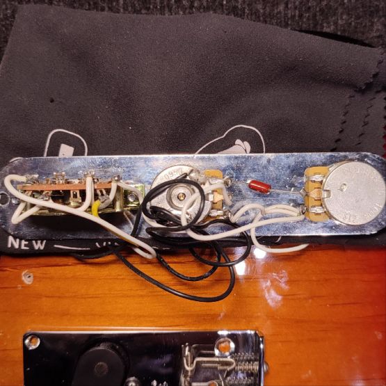 Fender American Standard Telecaster 3-Color Sunburst 2010 USA электрогитара