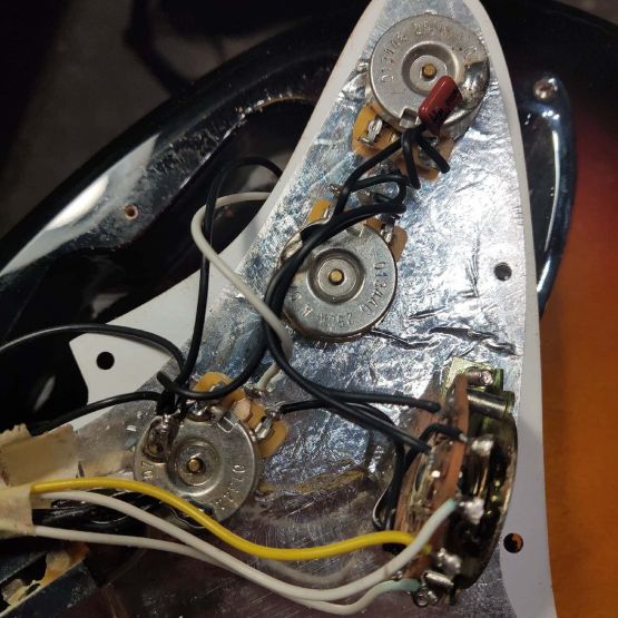 Fender Standard Stratocaster Sunburst 2007 Mexico электрогитара