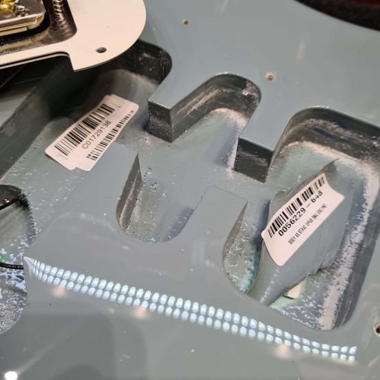 Fender American Professional Stratocaster HSS Rawbucker Sonic Grey 2019 USA электрогитара