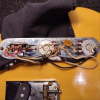Fender AVRI '52 Telecaster Butterscotch Blonde 1988 USA электрогитара