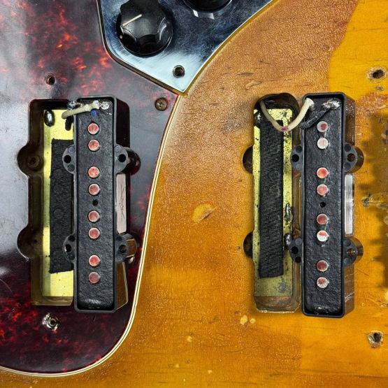 Fender Jazz Bass 3-Color Sunburst 1971 USA бас-гитара