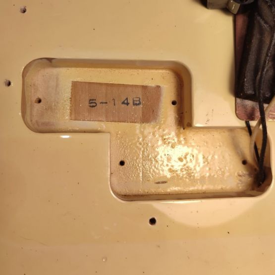 Fender PB70-70US Precision Bass Olympic White 2002-2004 Japan бас-гитара