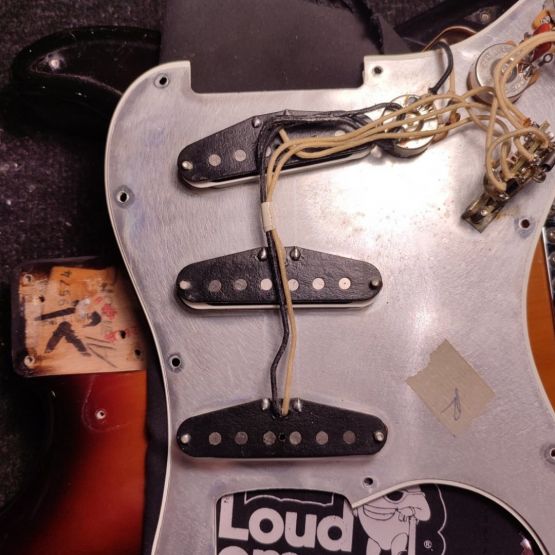 Fender AVRI '62 Stratocaster Sunburst 1996 USA электрогитара