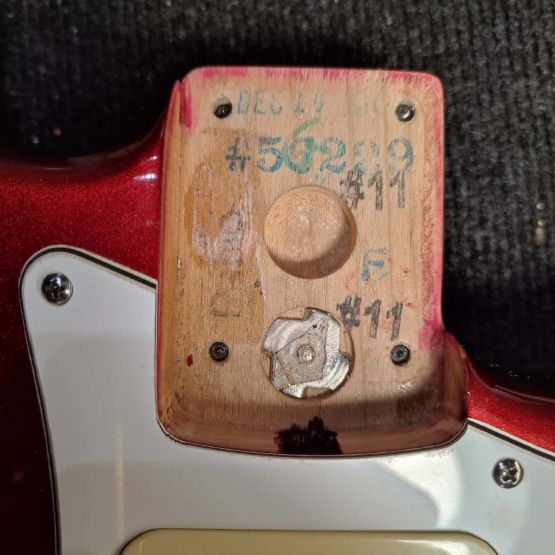 Fender American Standard Stratocaster Candy Cola 2012 USA электрогитара