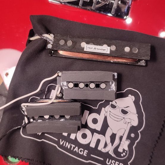 Fender Mustang Bass PJ Torino Red 2017 Mexico бас-гитара