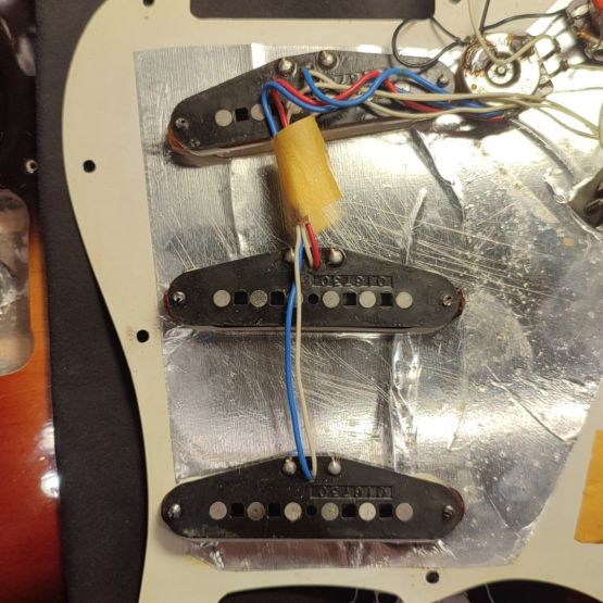 Fender American Standard Stratocaster Sunburst 1987 USA электрогитара