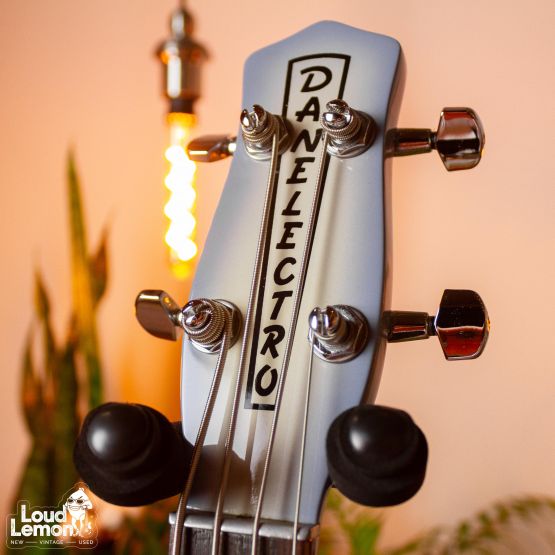 Danelectro Longhorn Bass Reissue Blue Burst 2001 China бас-гитара