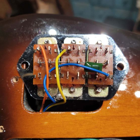 Fender JG66 Jaguar Sunburst 1999 Japan электрогитара