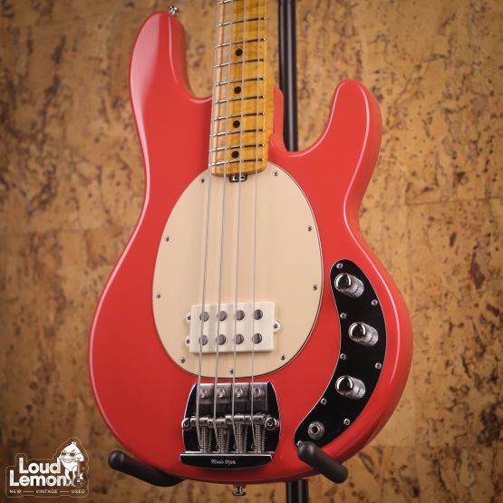 Ernie Ball Music Man Classic StingRay 2 EQ Coral Red 2010 USA  бас-гитара