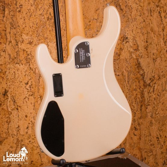 Ernie Ball Music Man Sterling 4 H White 2008 USA бас-гитара